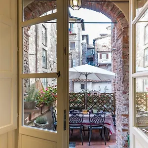  Apartment La Delizia Italy