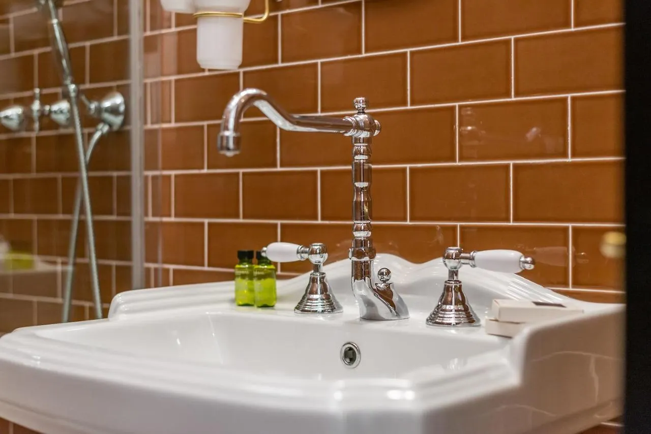 The Couper Castello Hotell Milano 0*,